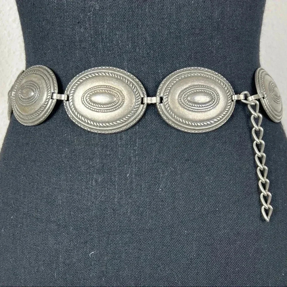 Escada Women’s Concho Chain Link Vintage Designer Made in Spain Belt Stamped E - Picture 4 of 14